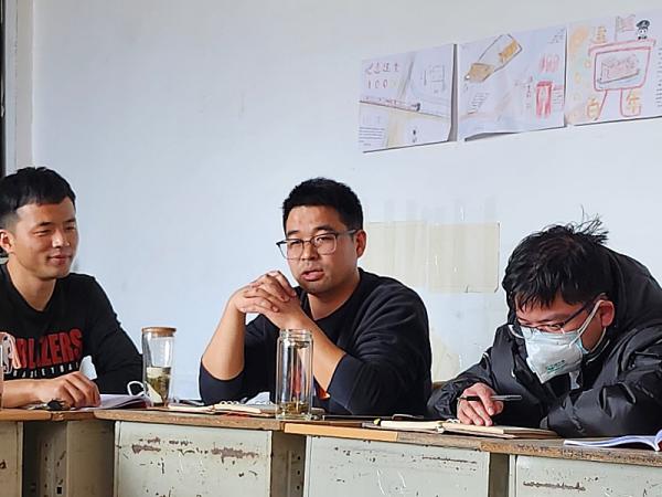 丁利斌老师_副本.jpg